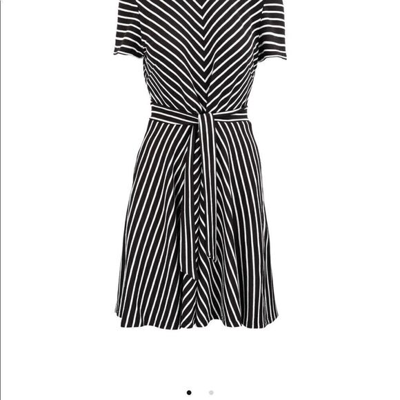 Hutch Avery Shortsleeve Tie Front Knit Dress - Picture 7 of 7